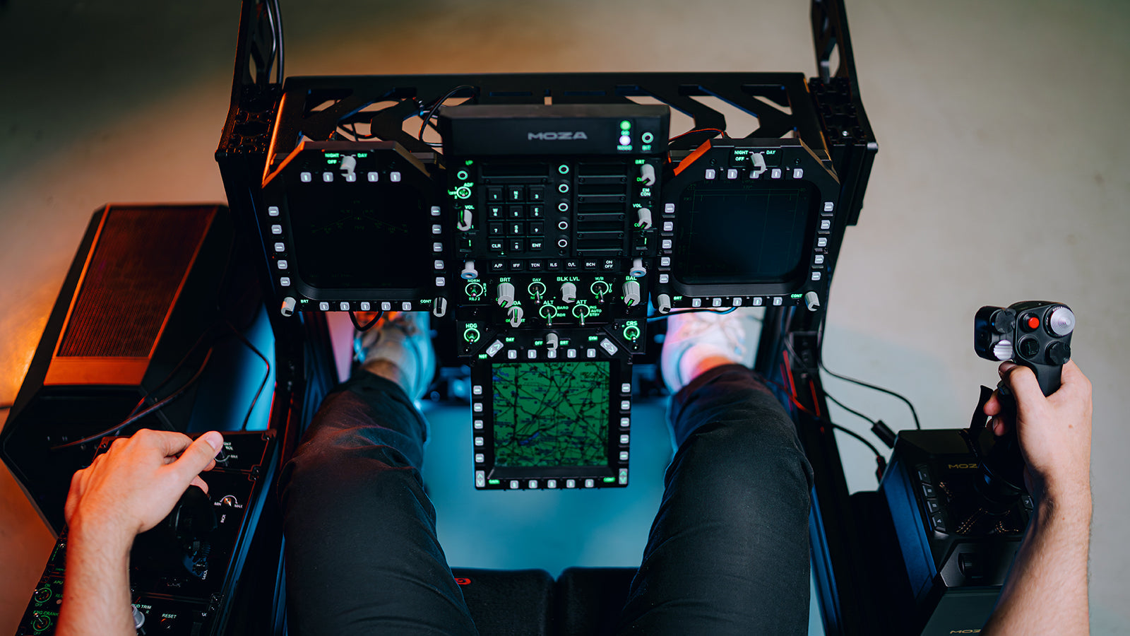 MOZA Racing Partners with MobiFlight to Expand Flight Simulation Panel Compatibility