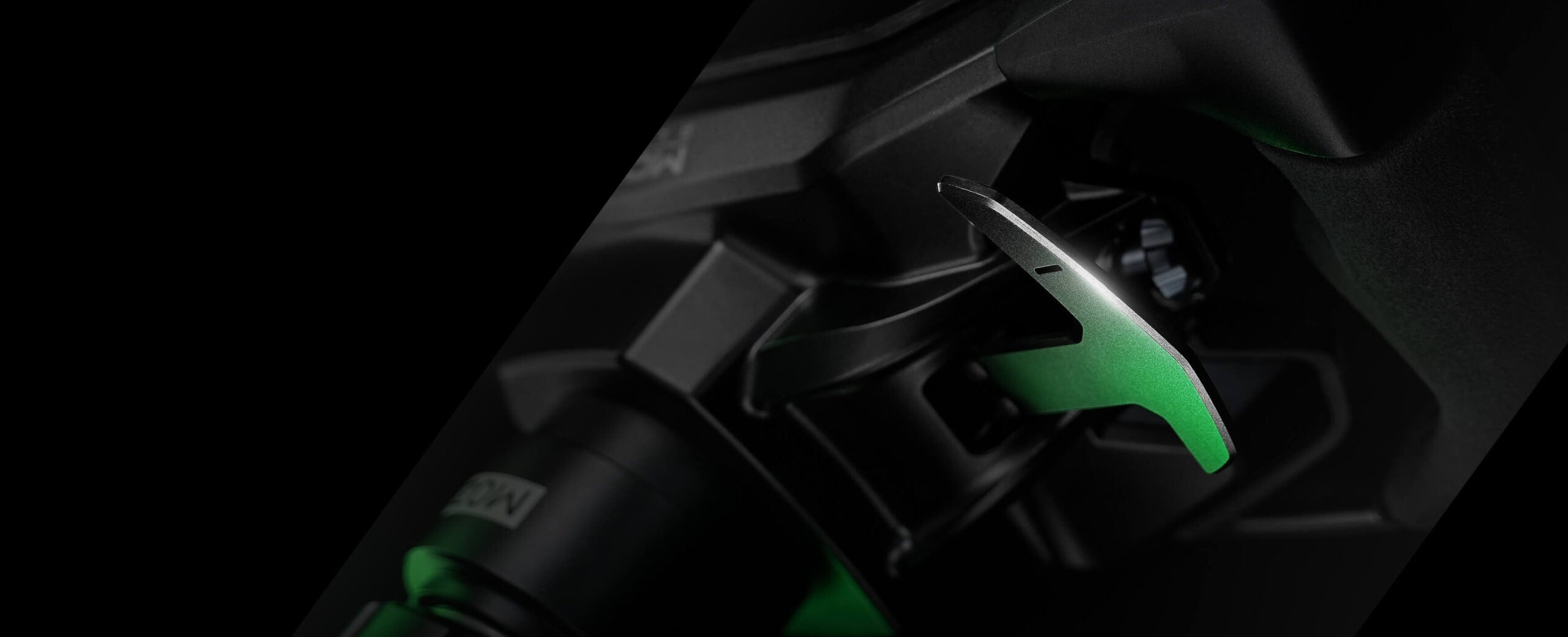 ランボルギーニ・エッセンツァ SCV12 – MOZA Racing